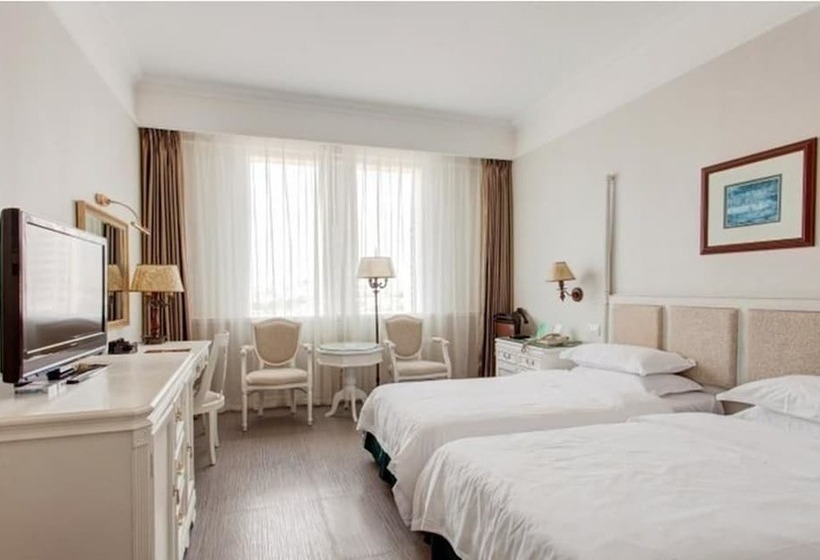 Hotel Golden Coast Lawton