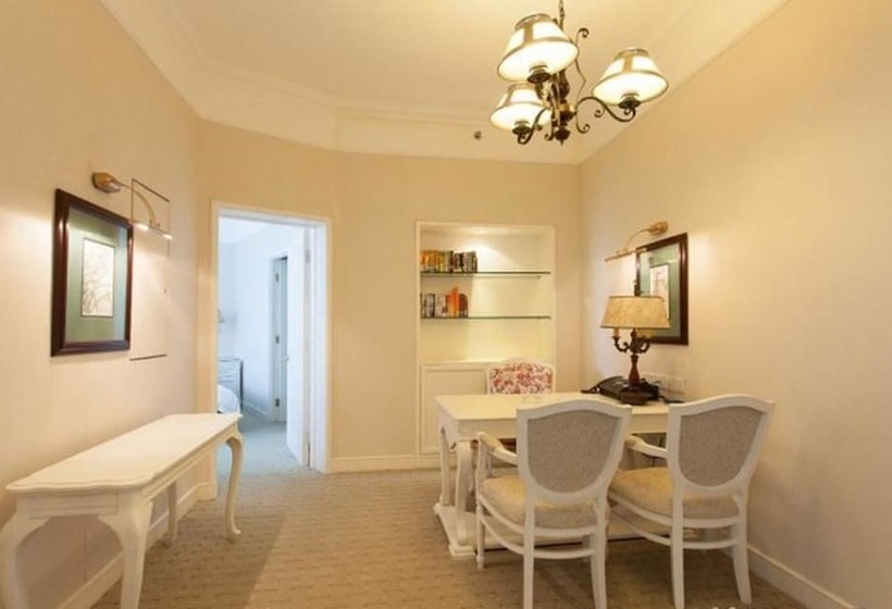 Hotel Golden Coast Lawton