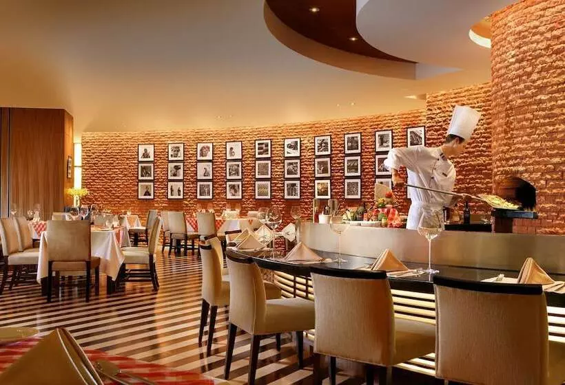 Отель Ningbo Portman Plaza