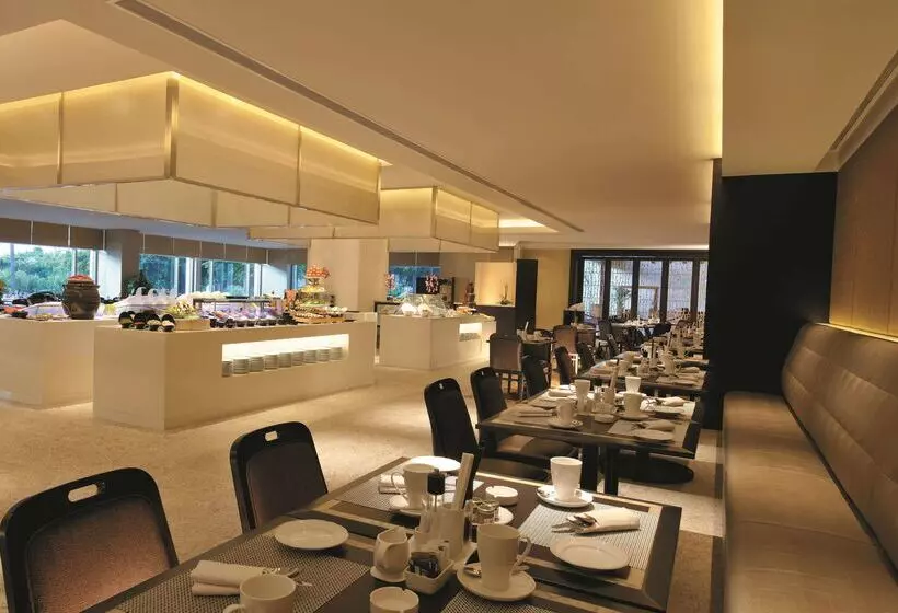 Отель Shangrila Beihai