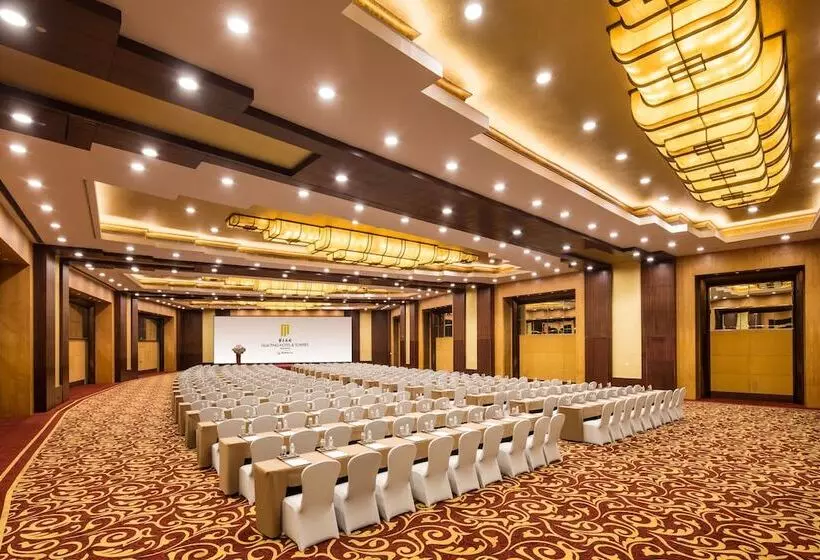 Hua Ting Hotel & Towers