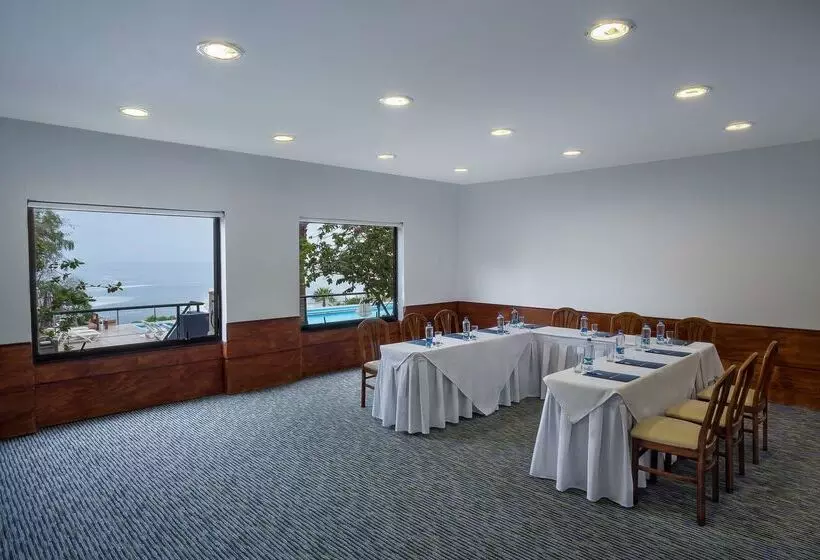 리조트 NH Iquique Costa