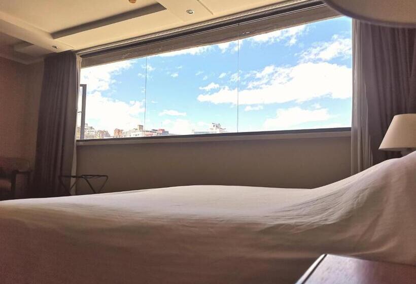 Szálloda Edificio Akros