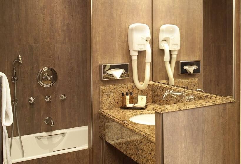 هتل Au Manoir Saint Germain