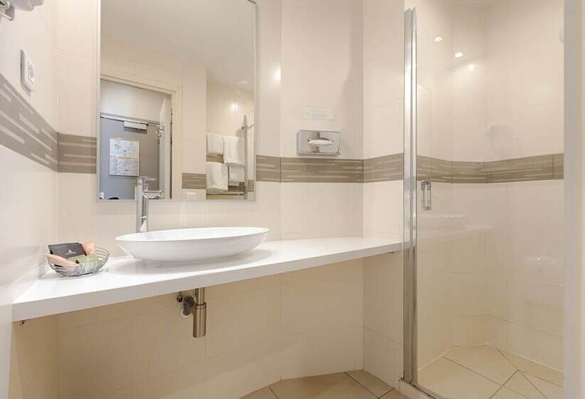 ホテル Hôtel Le Beaugency