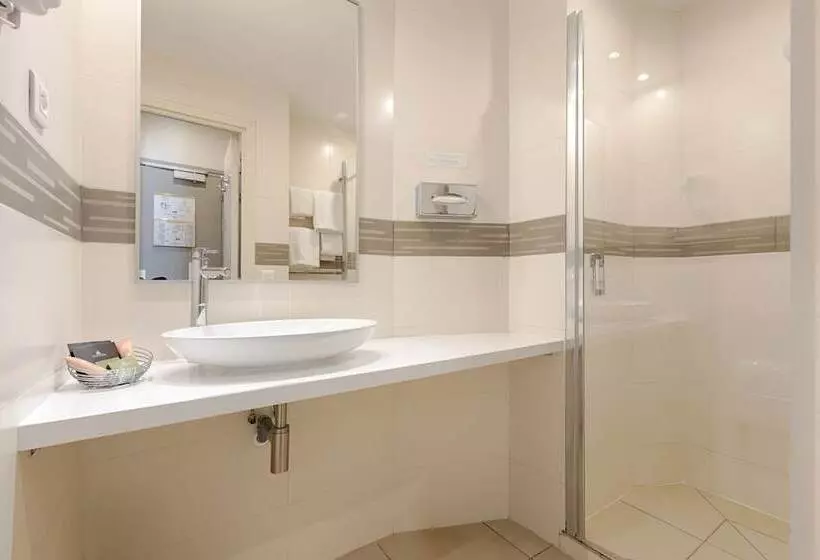 هتل Hôtel Le Beaugency