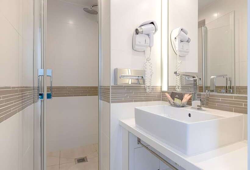 ホテル Hôtel Le Beaugency