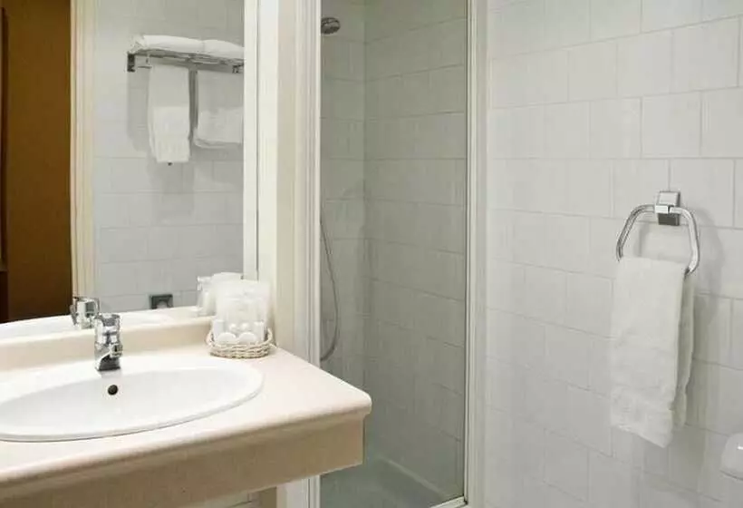 هتل Hôtel Le Beaugency