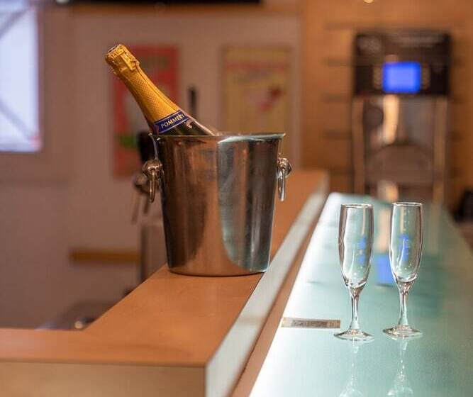 Easyhotel Nice Old Town