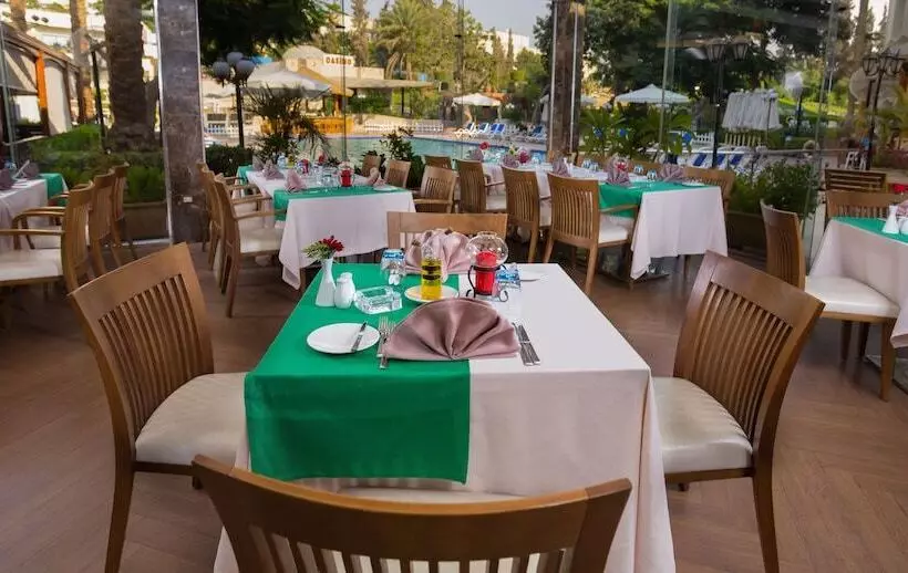 Le Passage Cairo Hotel & Casino