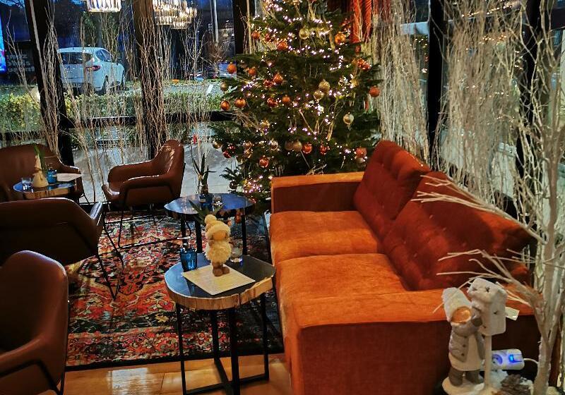 فندق Acadie Eragny