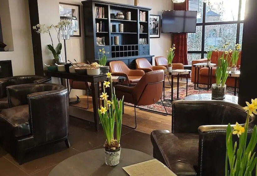 Hotelli Acadie Eragny sur Oise