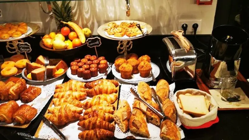 Hotelli Acadie Eragny sur Oise