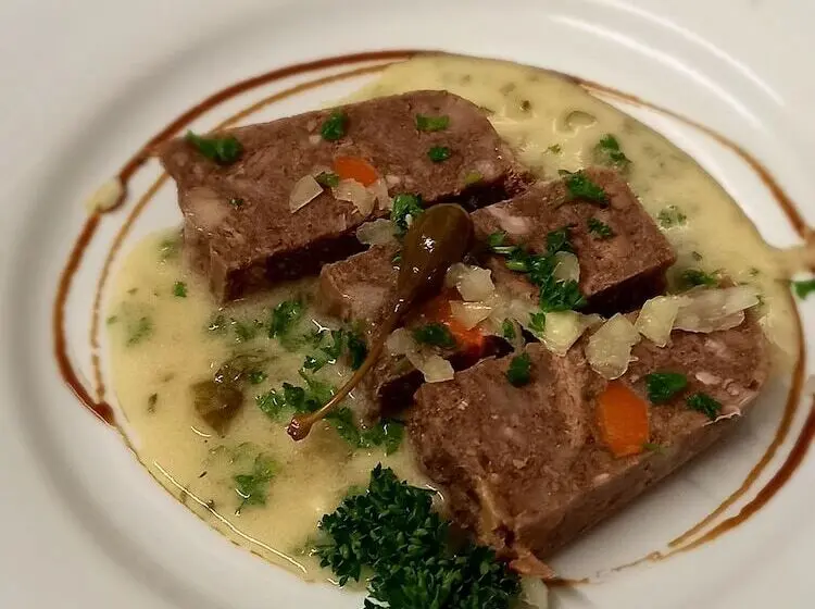 Hotelli Acadie Eragny sur Oise