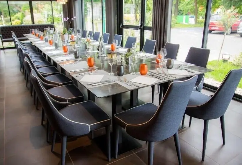 Hotelli Acadie Eragny sur Oise