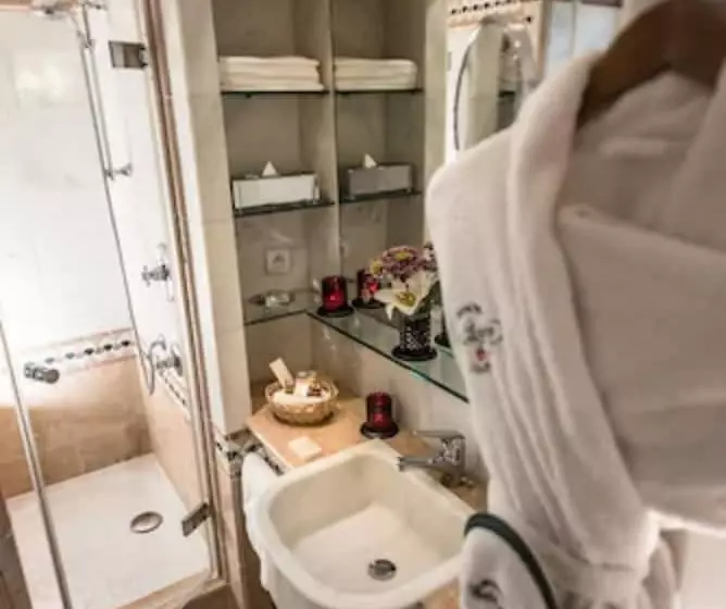 ホテル De La Loze