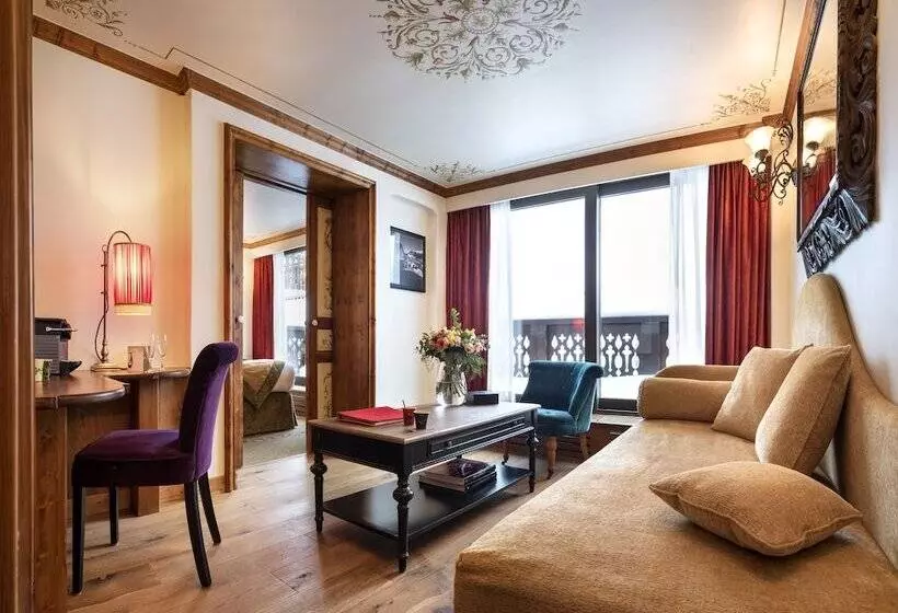 ホテル De La Loze