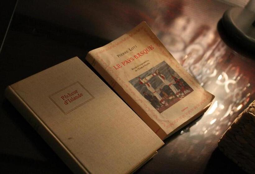 בית מלון כפרי Hôtel De La Rhune