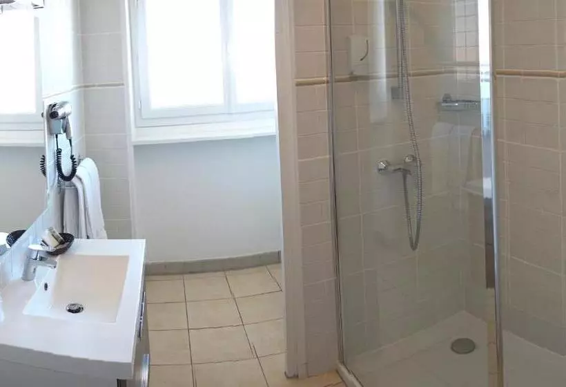 Отель Hôtel De La Rhune