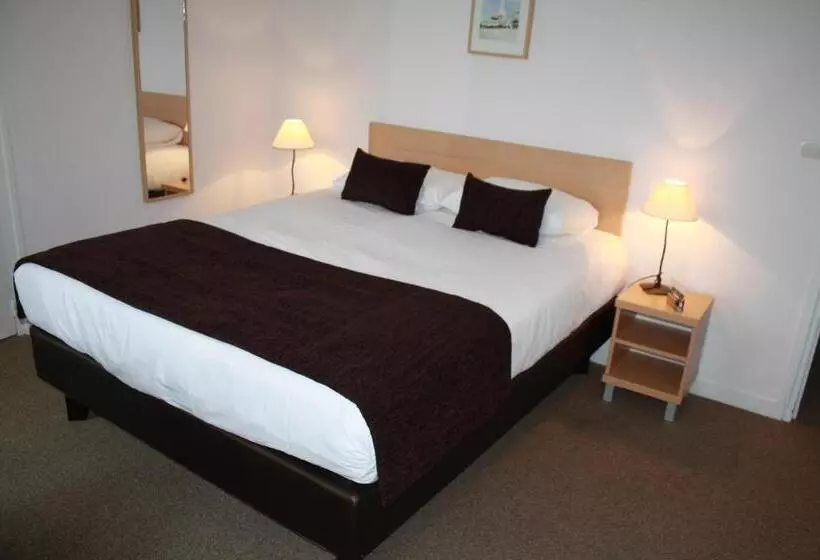 Отель Hôtel De La Rhune