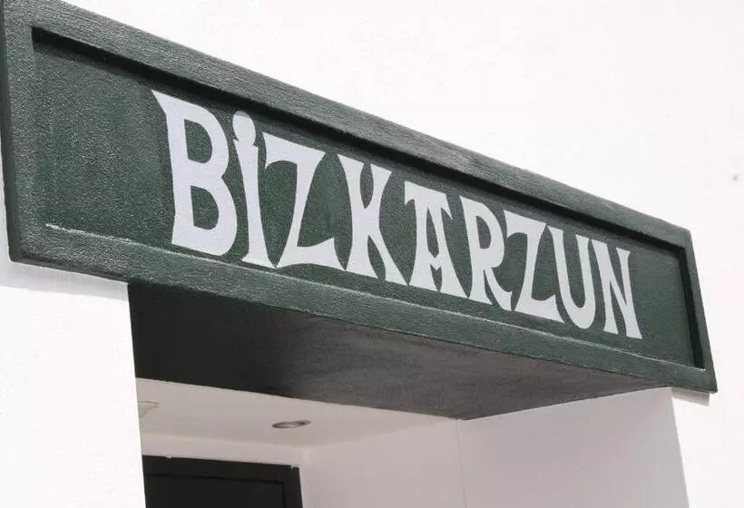 Отель Hôtel De La Rhune