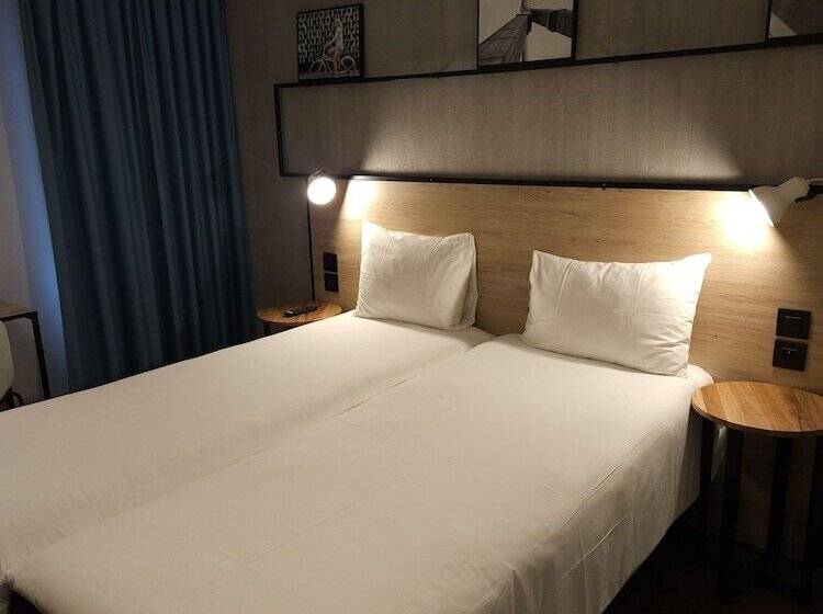 ホテル Ibis Creilsuroise