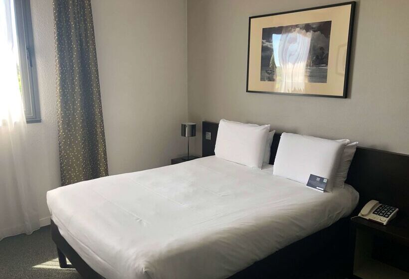 בית מלון כפרי Kyriad Hôtel Orly Aéroport   Athis Mons