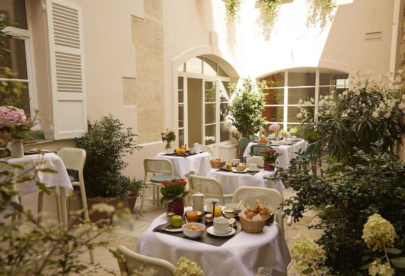 هتل Le Clos Medicis