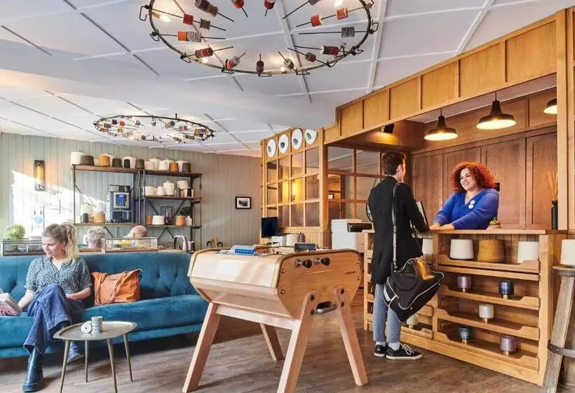 Отель Hôtel Silky By Happyculture