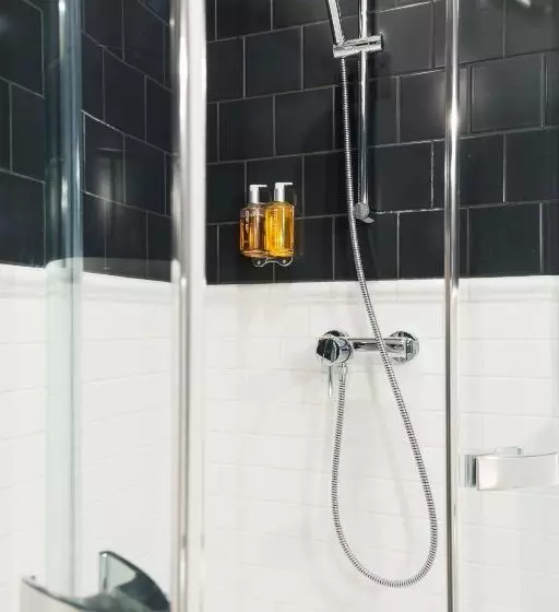 Отель Hôtel Silky By Happyculture