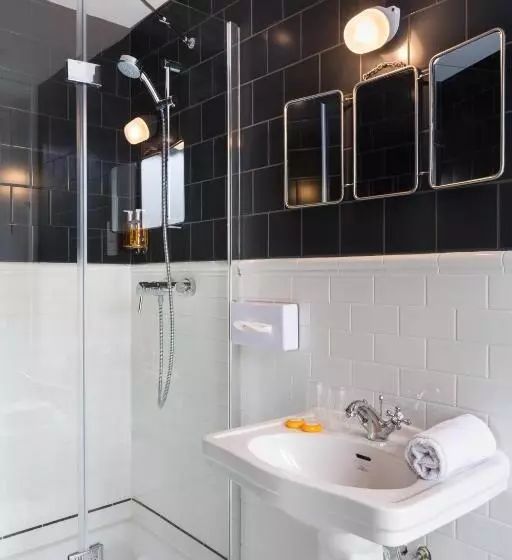 Отель Hôtel Silky By Happyculture