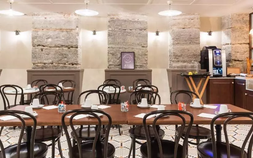 Отель Hôtel Silky By Happyculture