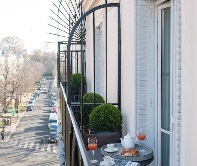 هتل Hôtel Mathis Elysées