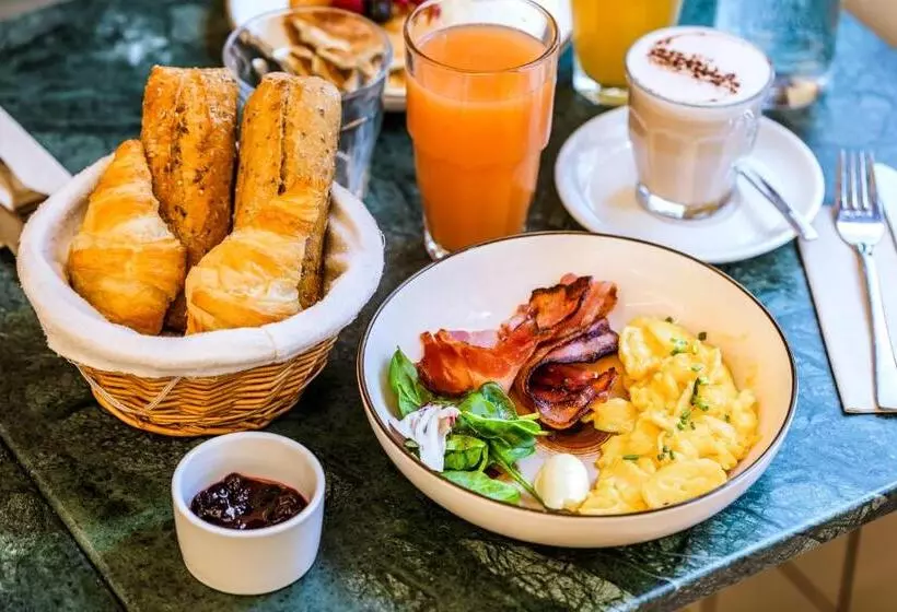 Hotel Hôtel Mathis Elysées