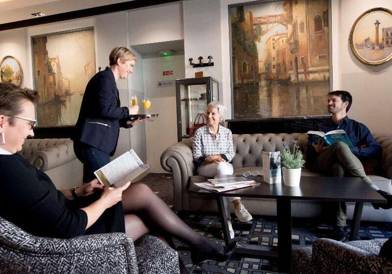 Отель Mercure Rodez Cathedrale