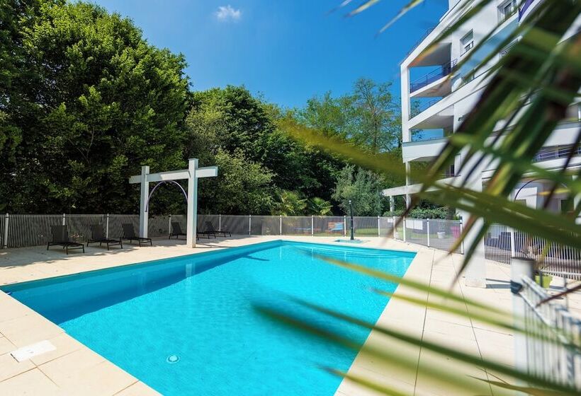 Cerise Dax  Les Jardins Du Lac