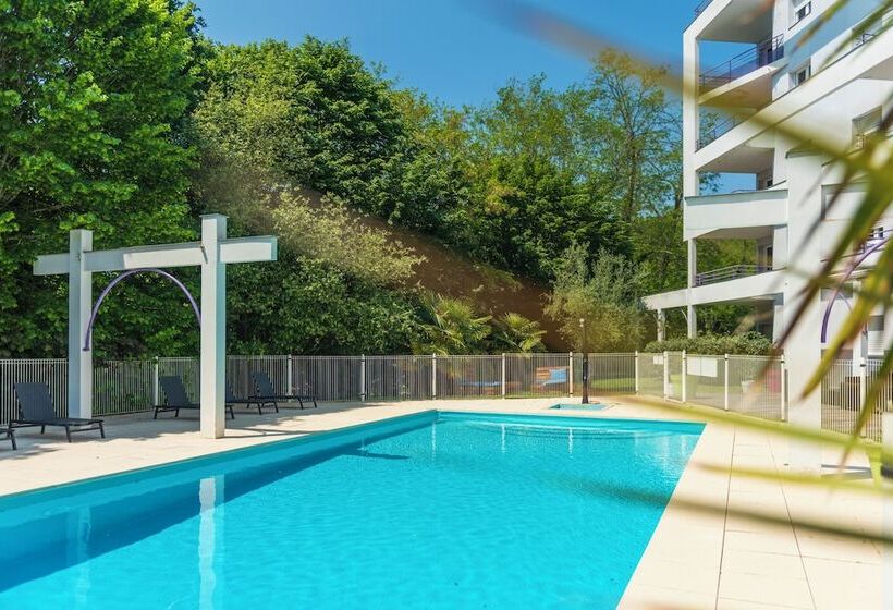 Cerise Dax  Les Jardins Du Lac