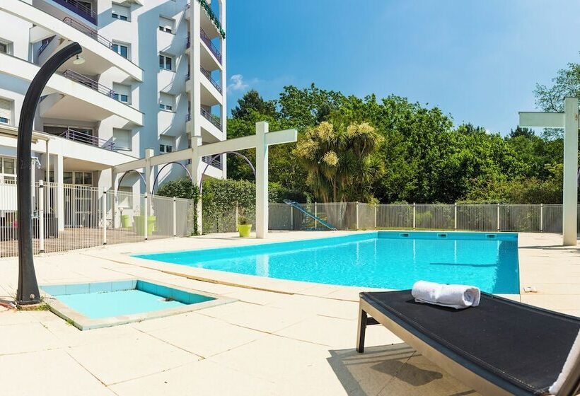 Cerise Dax  Les Jardins Du Lac