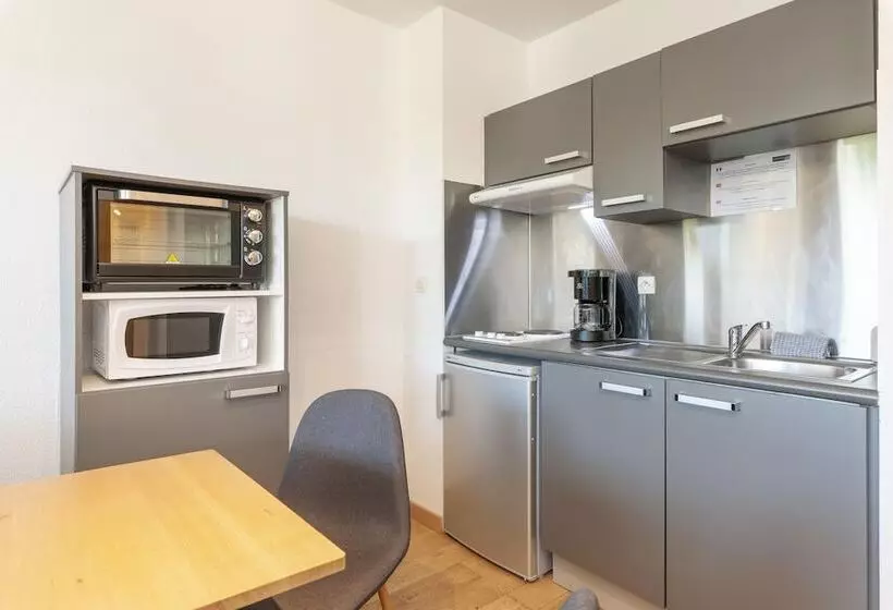 Cerise Dax  Les Jardins Du Lac