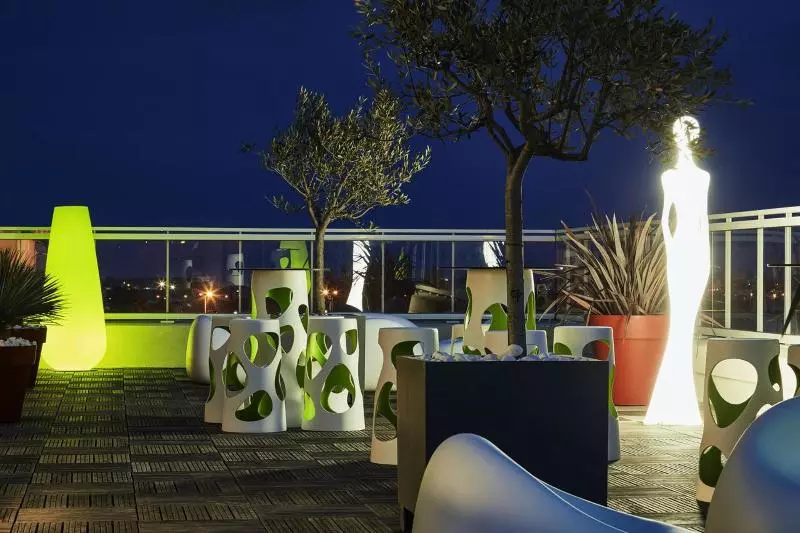 בית מלון כפרי Ibis Styles Hyères Rooftop & Spa