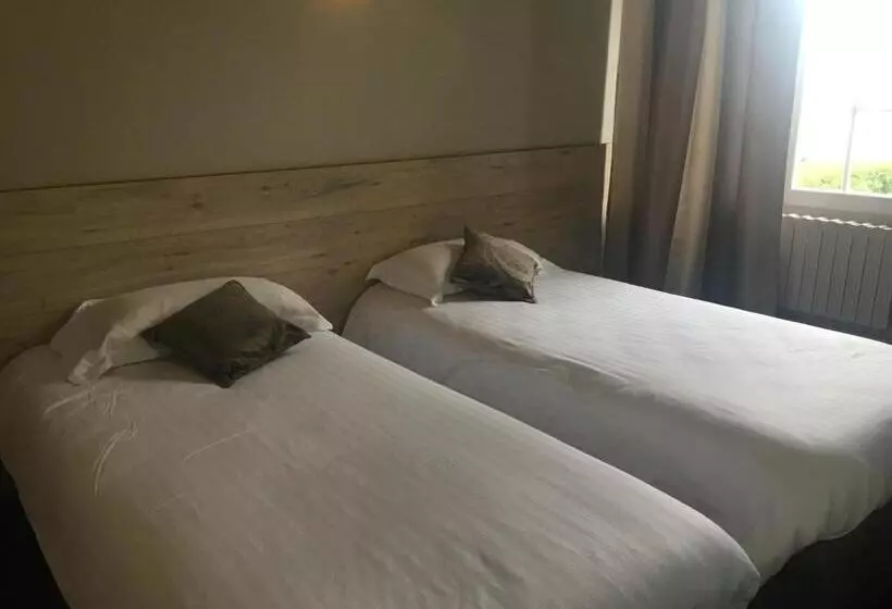 ホテル Logis La Thomasse