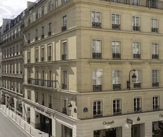 ホテル Royal Saint Honore Paris Louvre