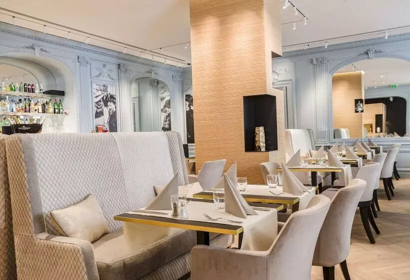 ホテル Royal Saint Honore Paris Louvre