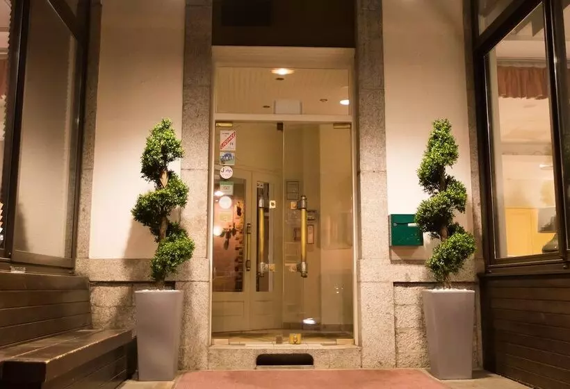 Отель Planb Living Saint Gervais