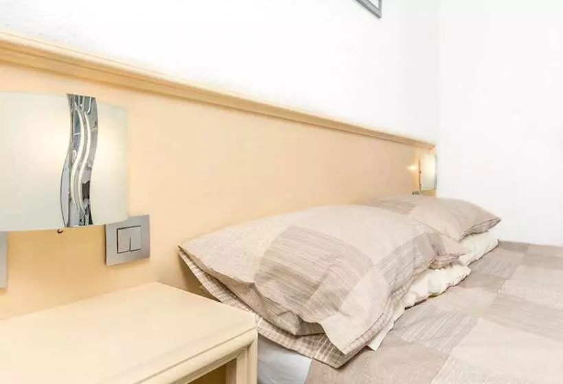 Отель Planb Living Saint Gervais