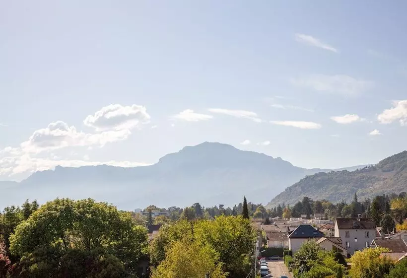 בית מלון כפרי Hôtel Les Trois Roses, Meylan Grenoble The Originals Boutique