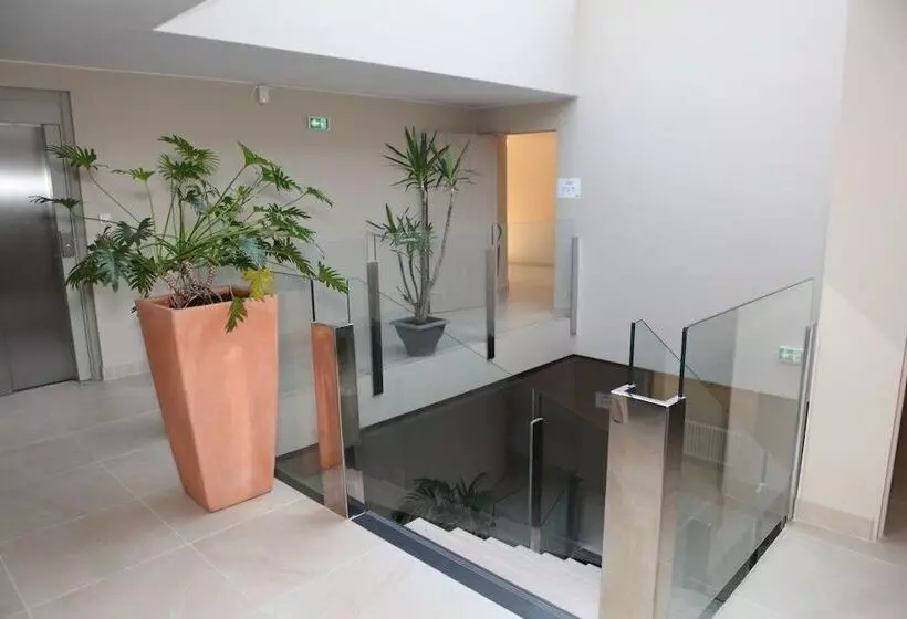 בית מלון כפרי Hôtel Les Trois Roses, Meylan Grenoble The Originals Boutique