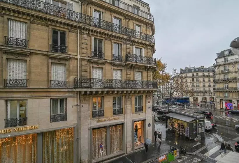 ホテル The Place To Be In Saint Germain Des Près   Montana 2