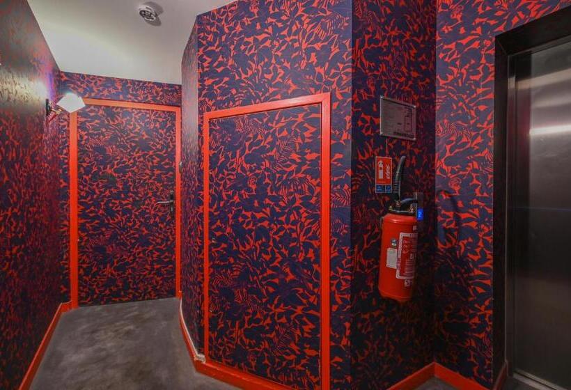 ホテル The Place To Be In Saint Germain Des Près   Montana 2