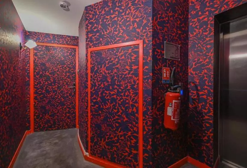 ホテル The Place To Be In Saint Germain Des Près   Montana 2